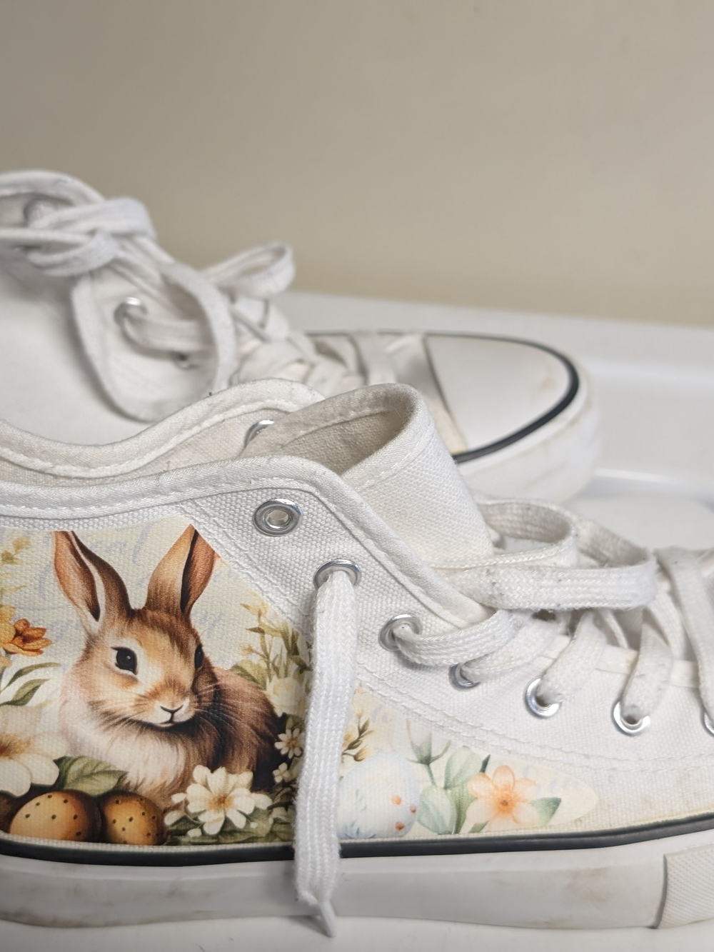 White Ladies Canvas Sneakers with Bunny Print